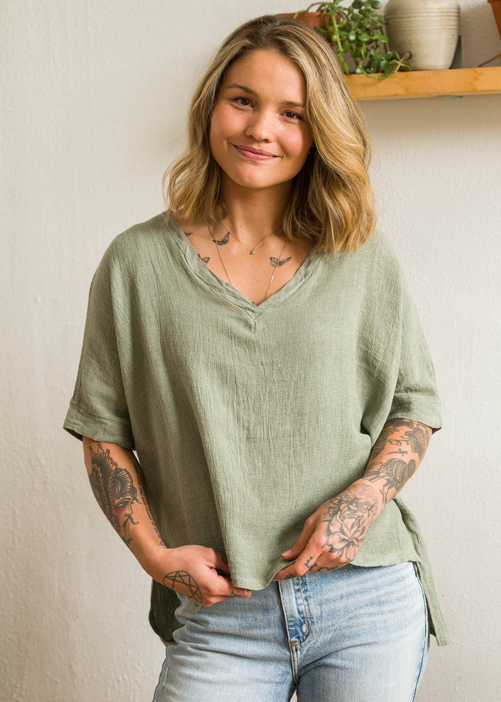 Meo Linen High-Low V Tee (Olive)