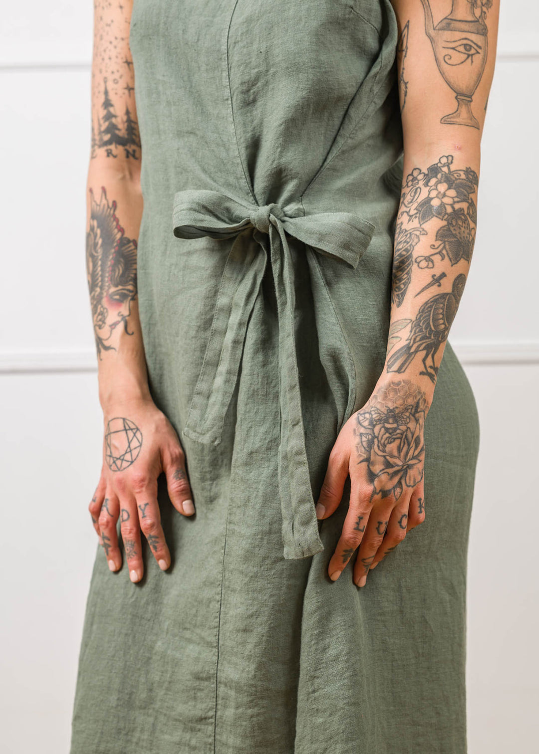 Meo Linen Tie Midi Dress (Olive)