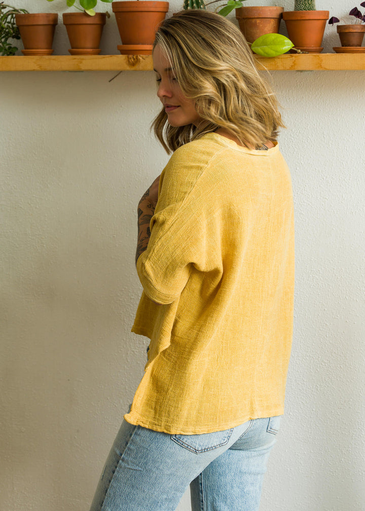 Meo Linen High-Low V Tee (Mustard)