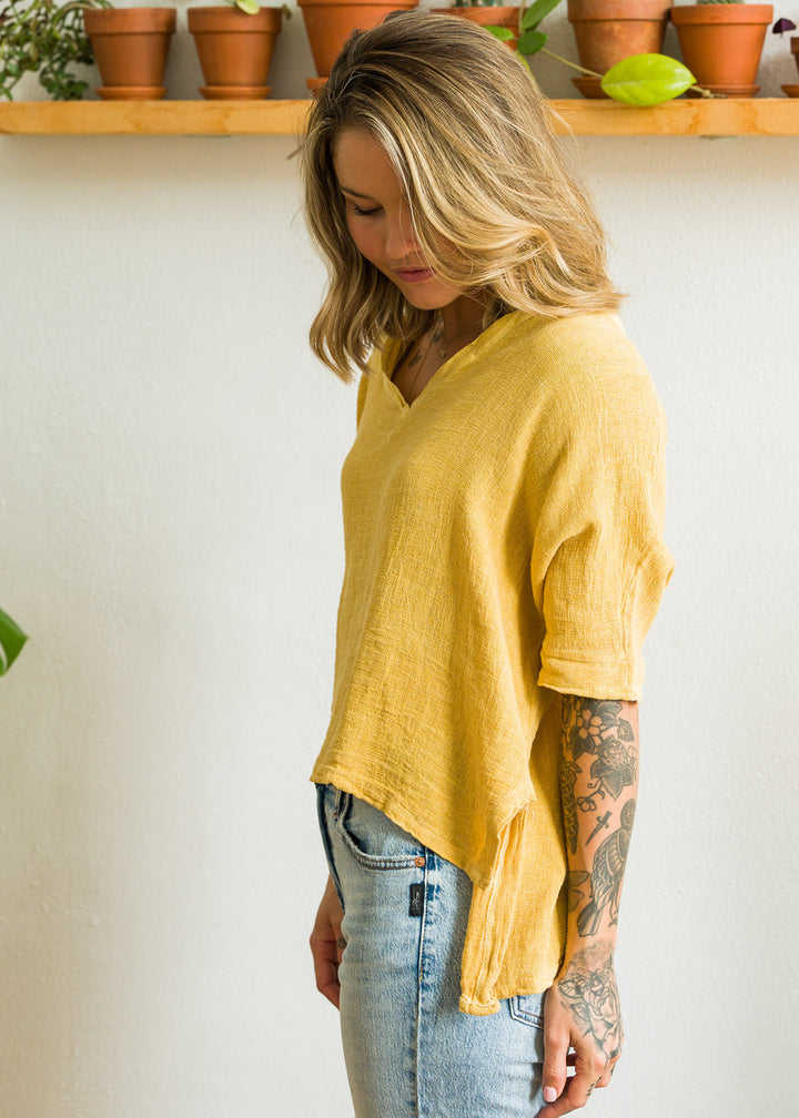Meo Linen High-Low V Tee (Mustard)