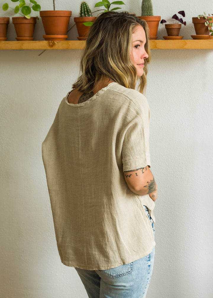 Meo Linen High-Low V Tee (Beige)
