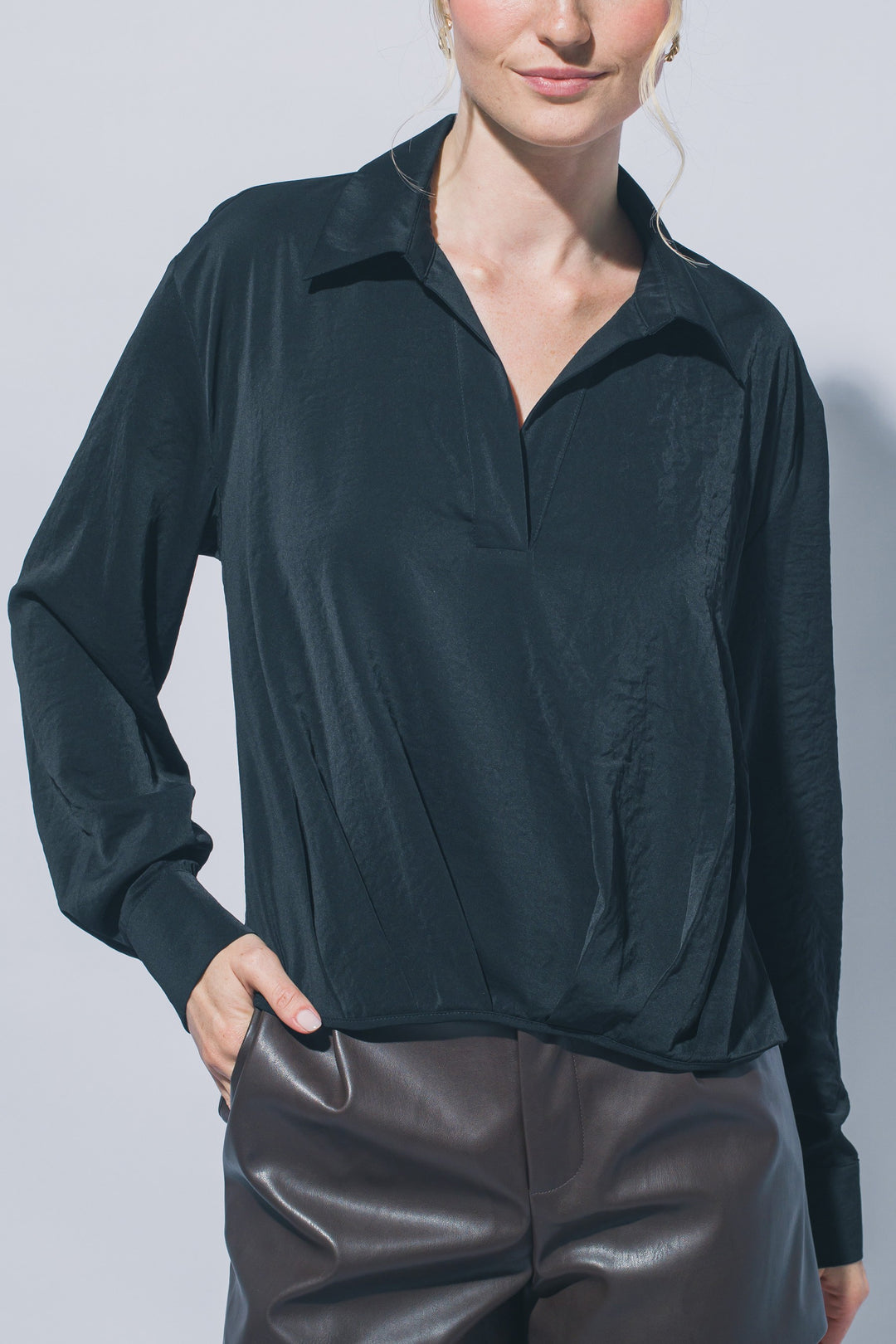 Love Tree Celeste Blouse (Black)