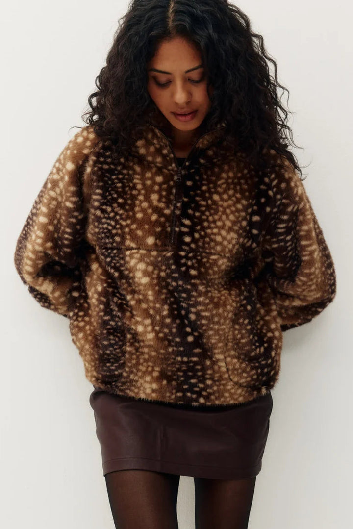 Kuwalla Tachette Faux Fur Half Zip