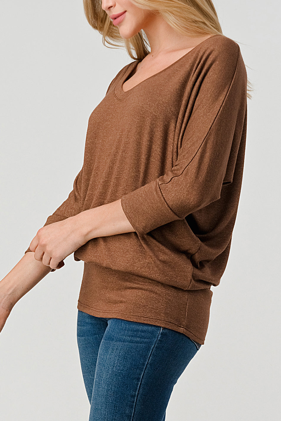 Natural Vibe Knit V Top (Cocoa)