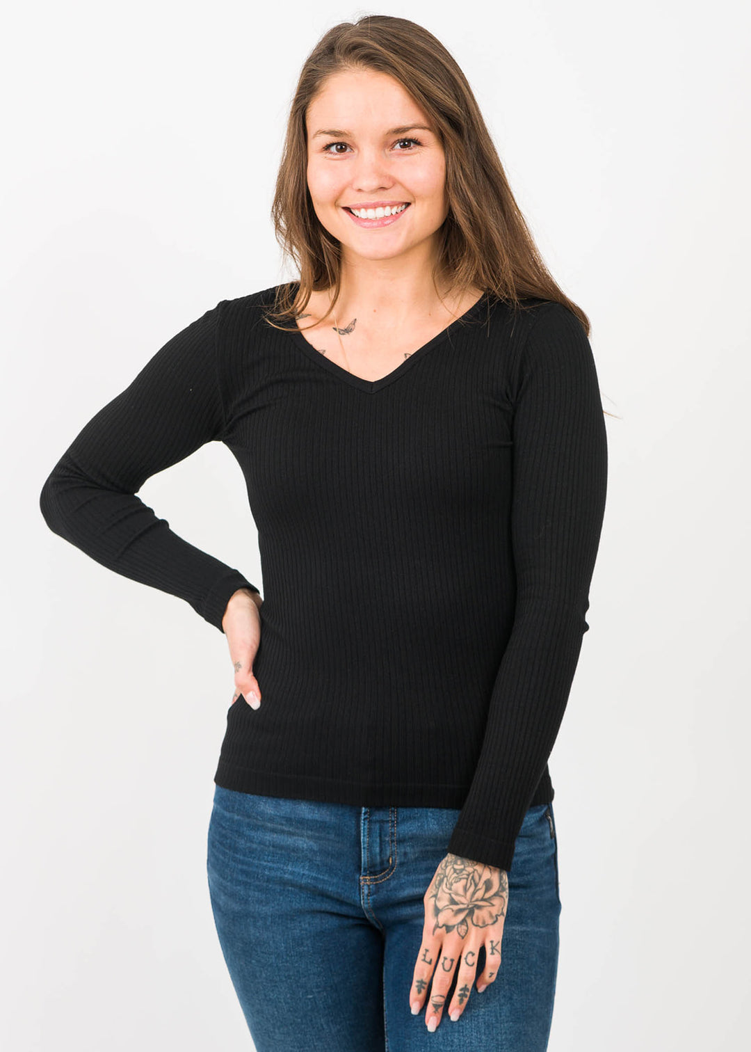 C'est Moi Bamboo Rib V Top (Black)