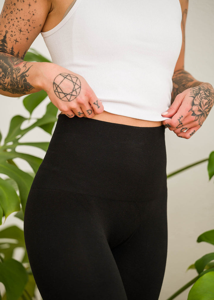 Tummy Tuck Crop Legging (Black)